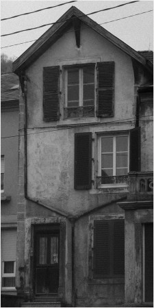 Maison Rue du Général de Gaulle, avec un cheneau en "Y"